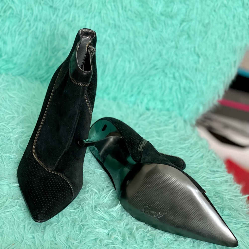 Suede black bootie